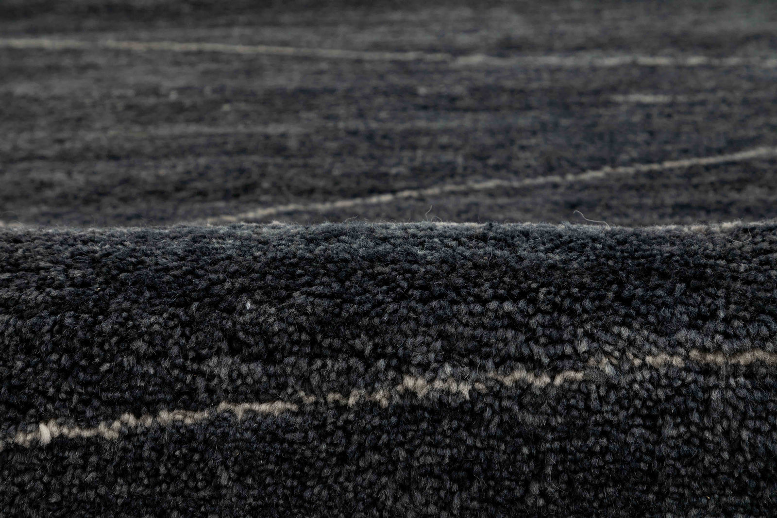 One silhouette. Your dimensions, comfort and finish.