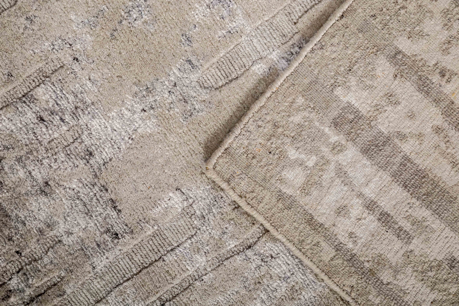 One silhouette. Your dimensions, comfort and finish.