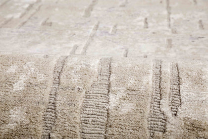 Weaves Arc Area Rug — product view 04