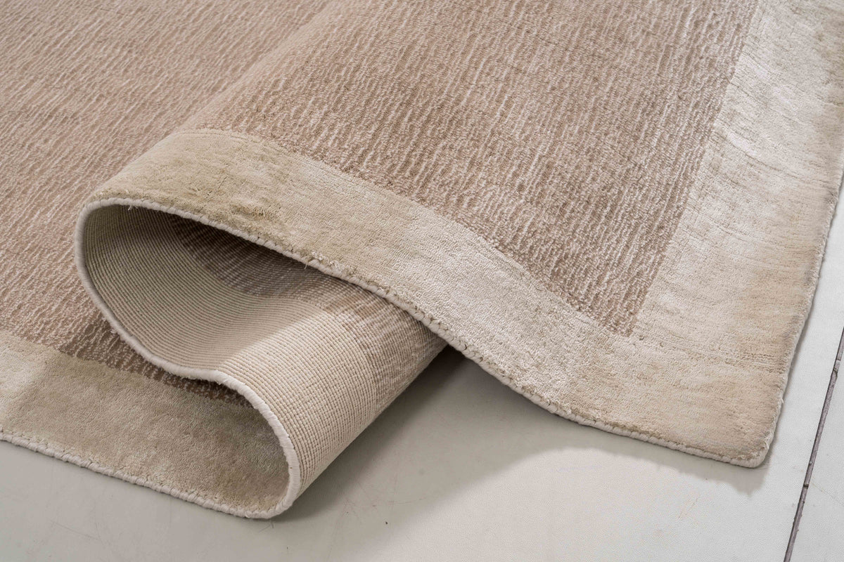 One silhouette. Your dimensions, comfort and finish.