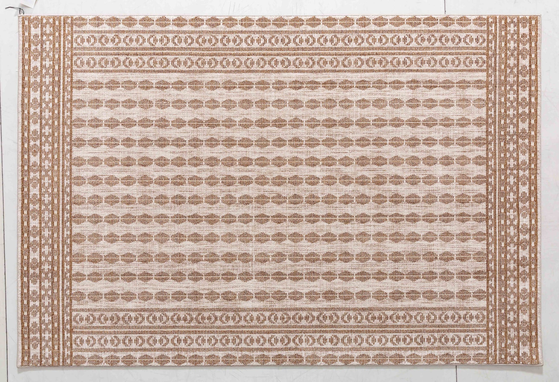 Pottery Dawn Area Rug — product view 01