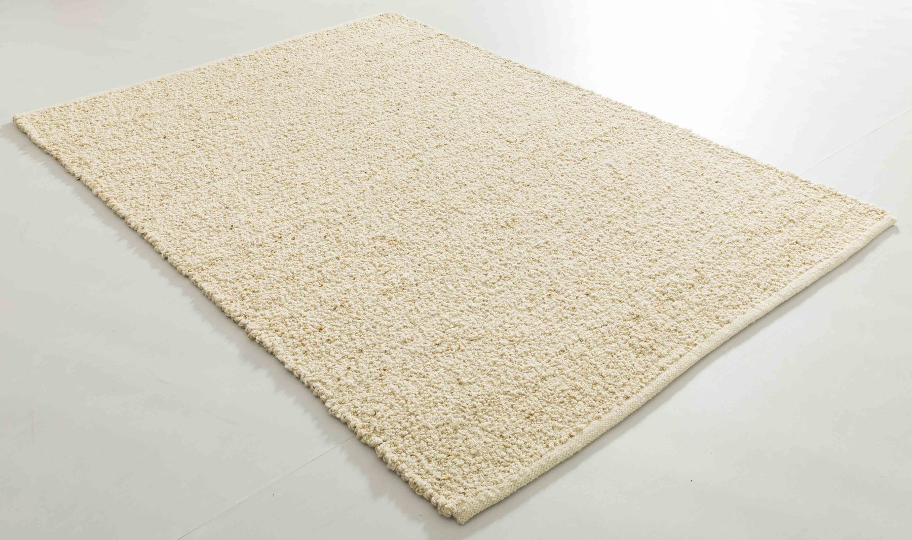 Hug Arc Area Rug — product view 01