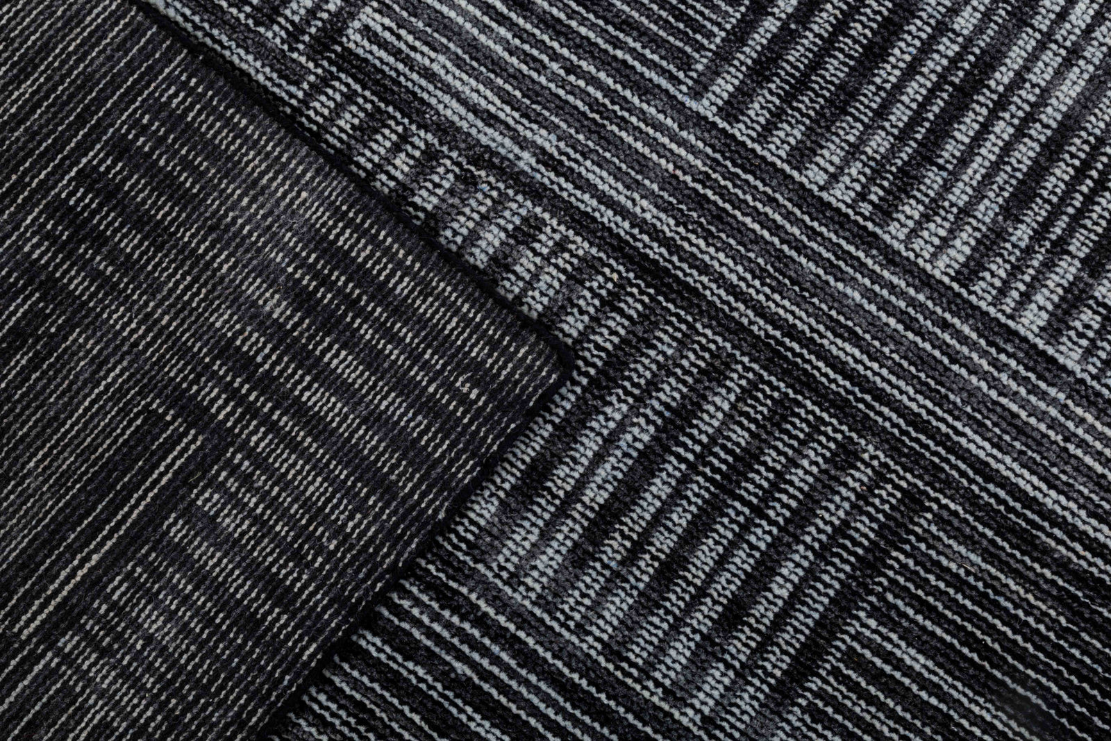 One silhouette. Your dimensions, comfort and finish.