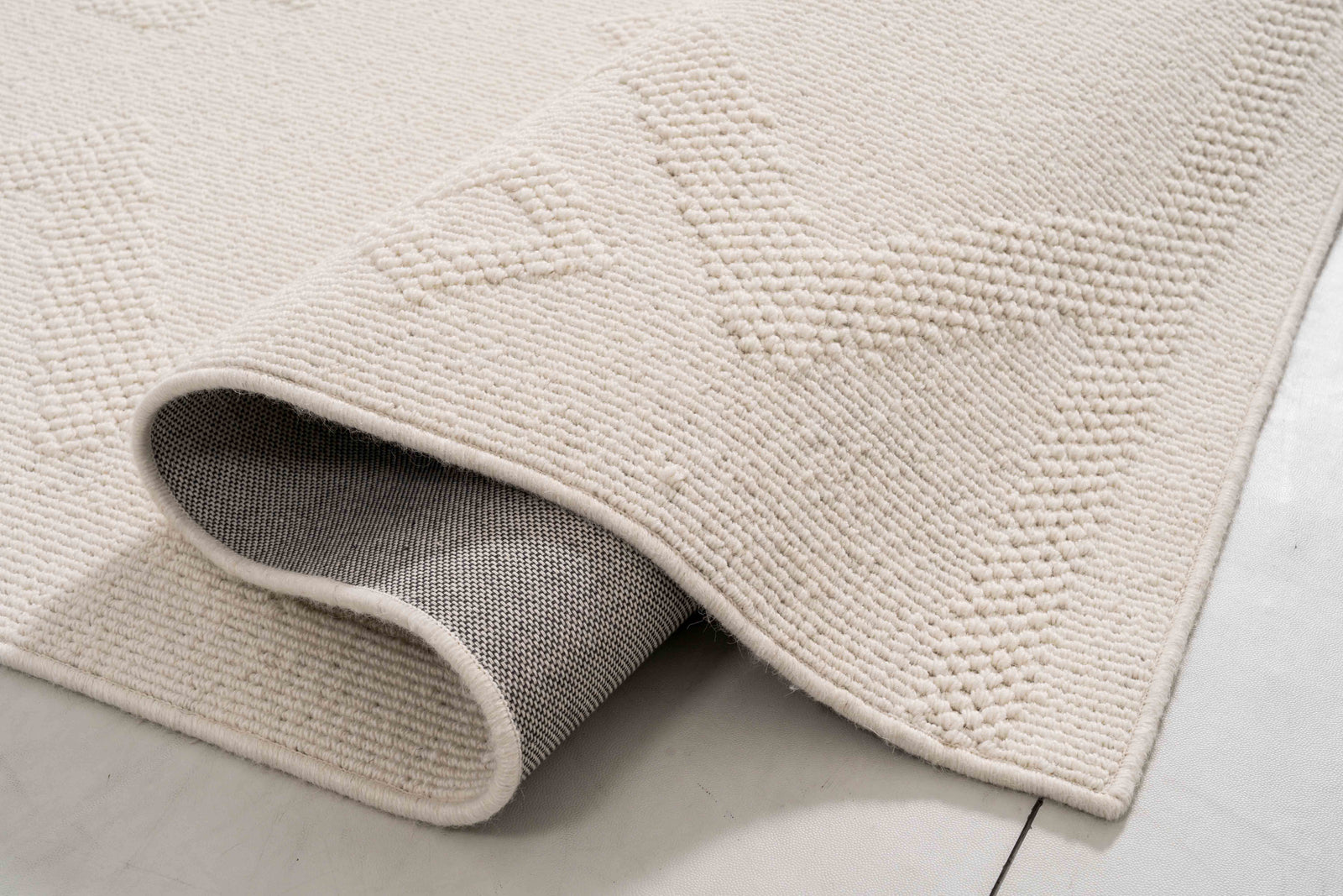 One silhouette. Your dimensions, comfort and finish.