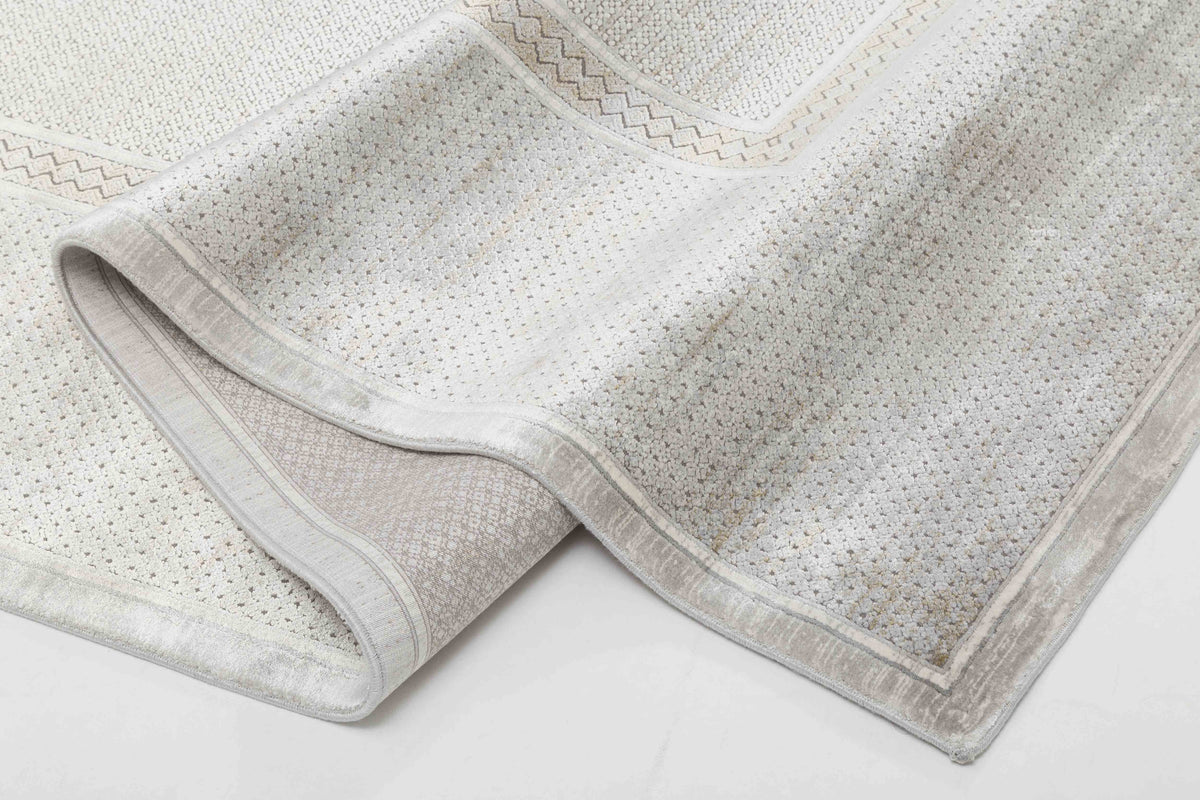 One silhouette. Your dimensions, comfort and finish.