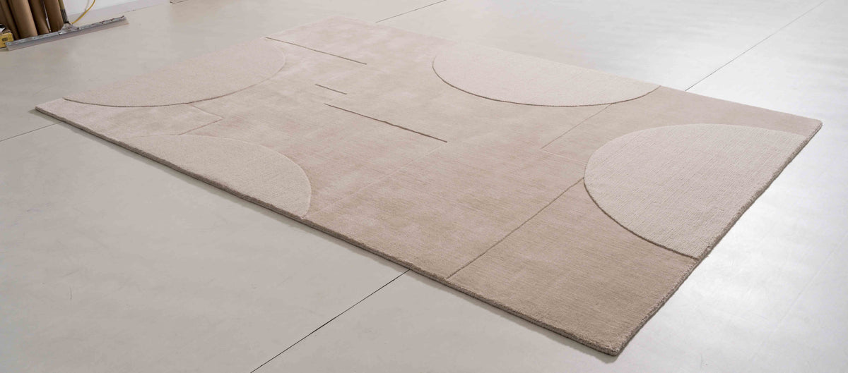 One silhouette. Your dimensions, comfort and finish.