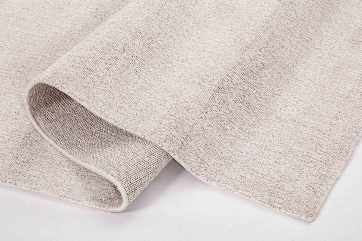 One silhouette. Your dimensions, comfort and finish.