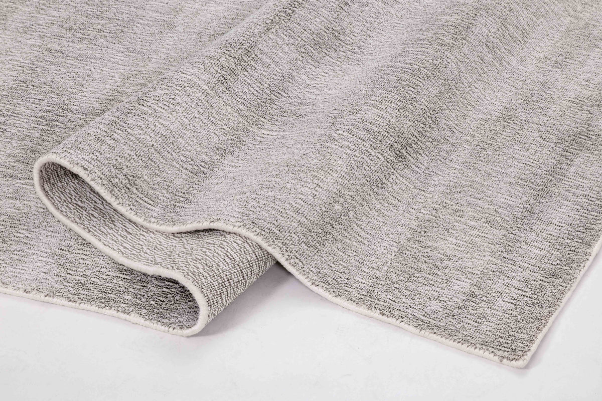 One silhouette. Your dimensions, comfort and finish.