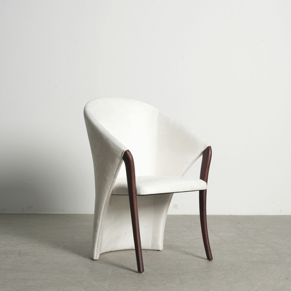 Elara Point Lounge Chair