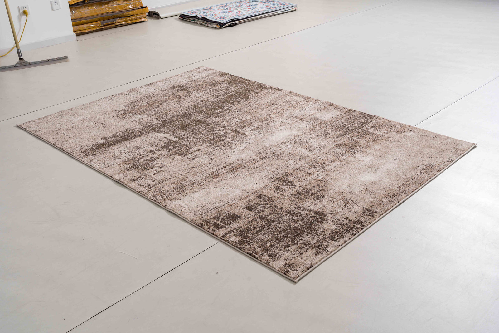 One silhouette. Your dimensions, comfort and finish.
