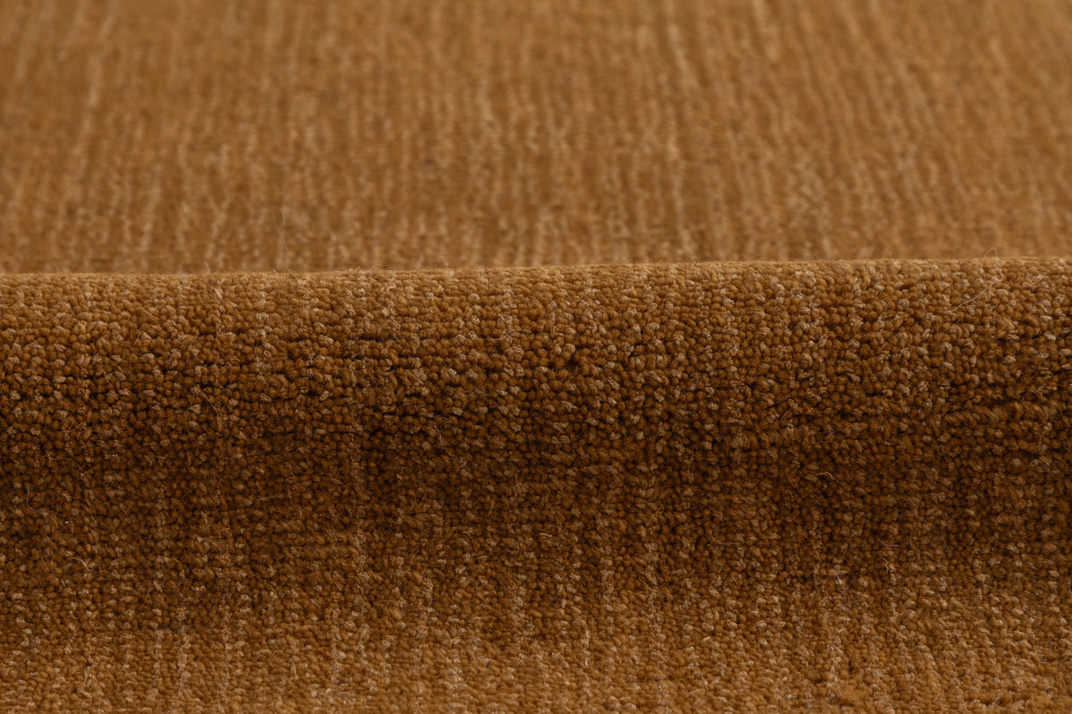 One silhouette. Your dimensions, comfort and finish.