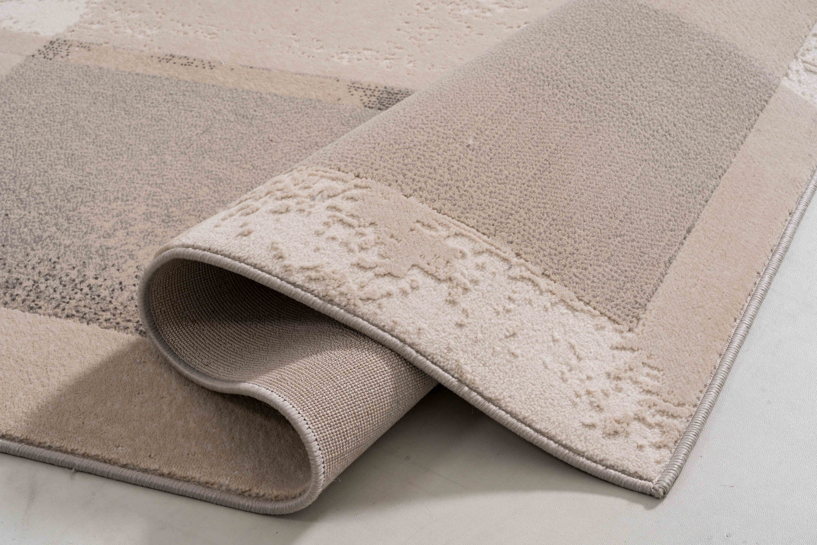 One silhouette. Your dimensions, comfort and finish.
