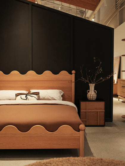 Dahlia Lane Bed