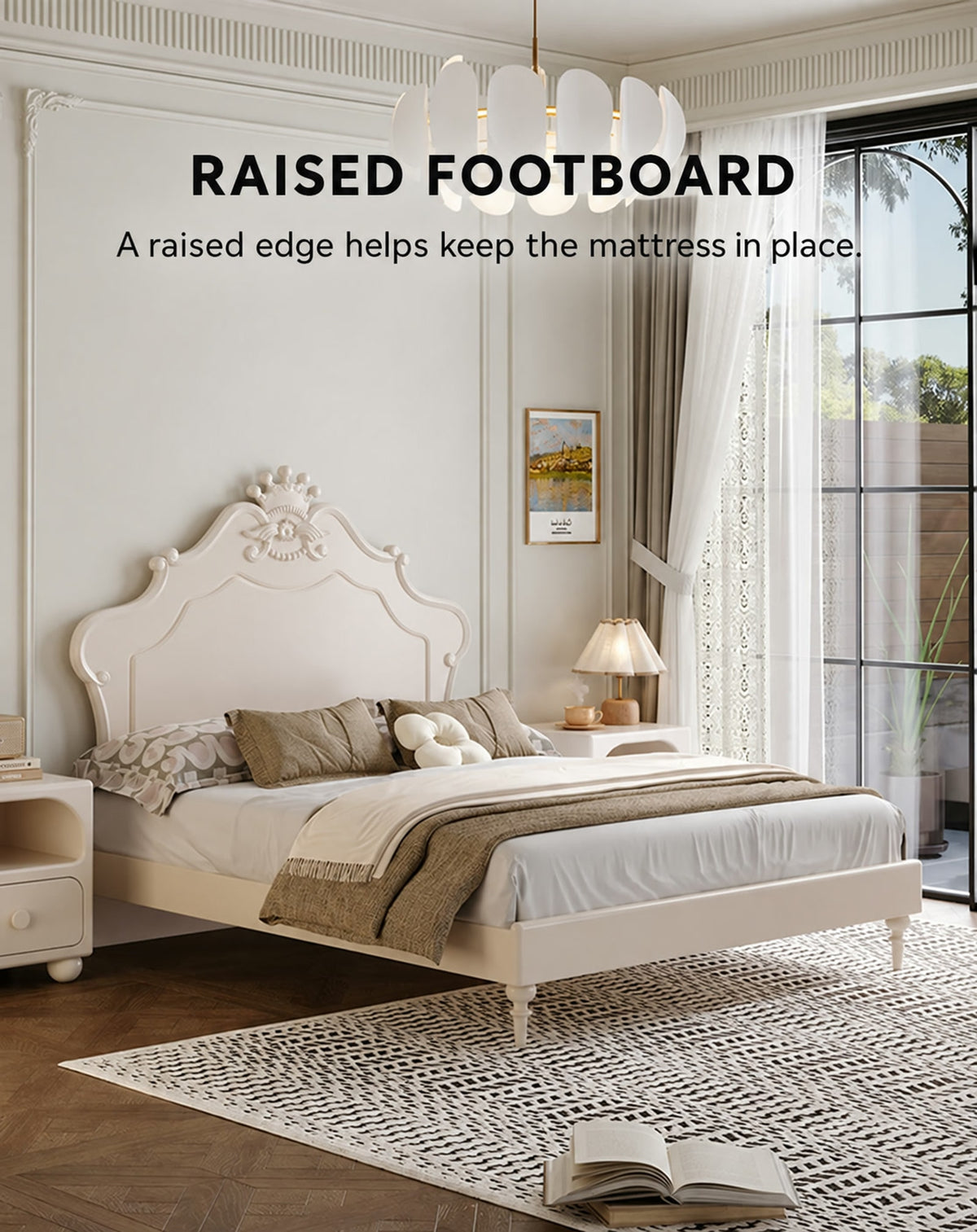  Raised footboard surrounding the mattress