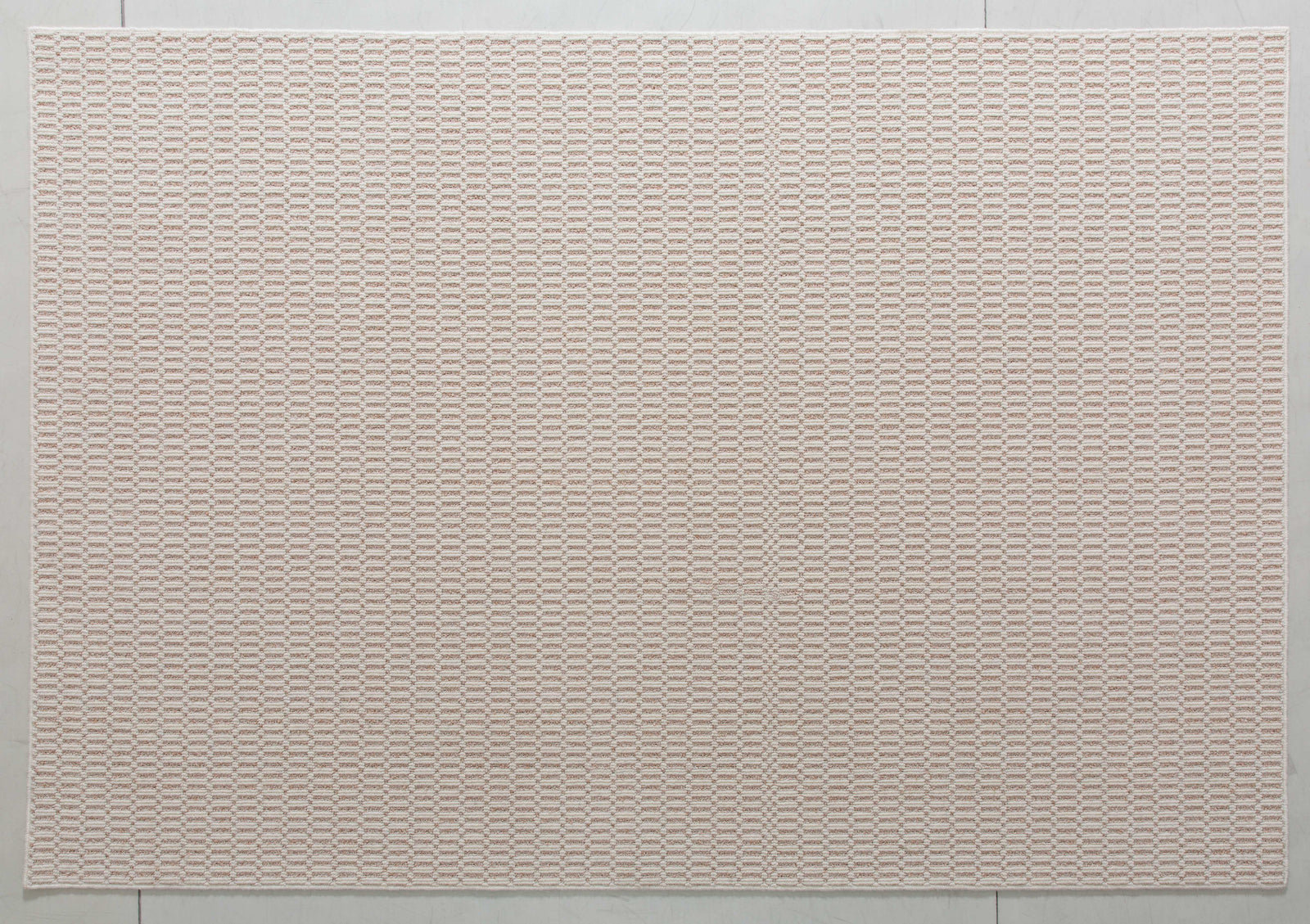 One silhouette. Your dimensions, comfort and finish.