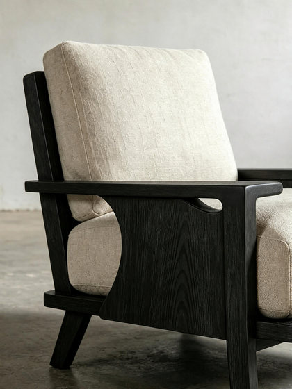 Briar Vista Armchair