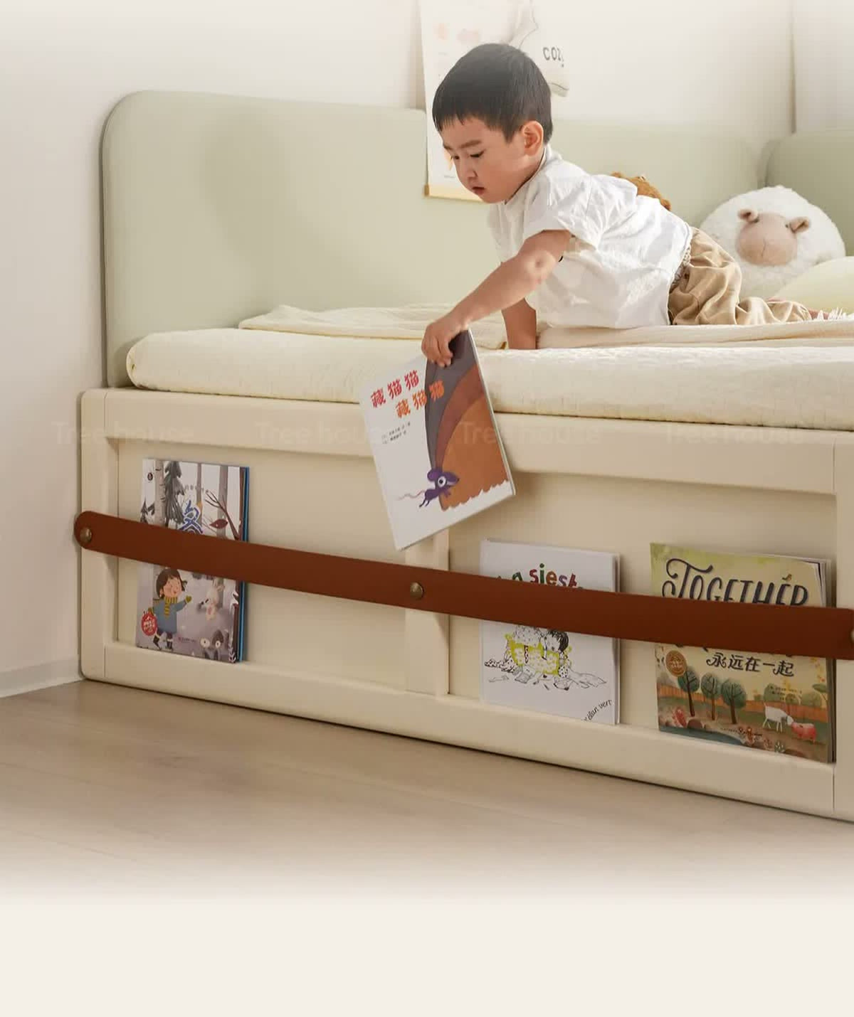  Front-facing footboard book rack with retaining strap