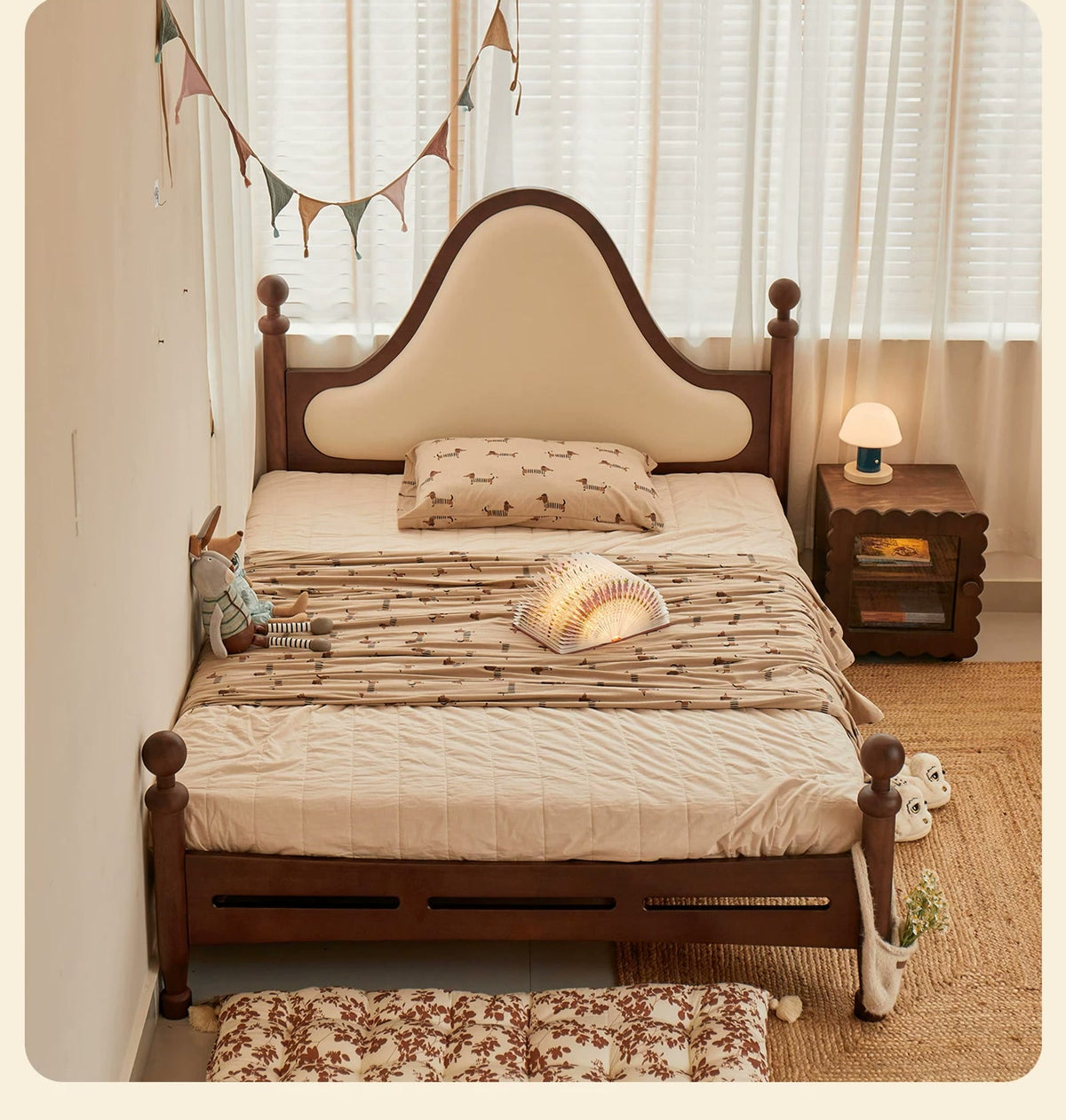  Recessed mattress platform in the cloud bed frame