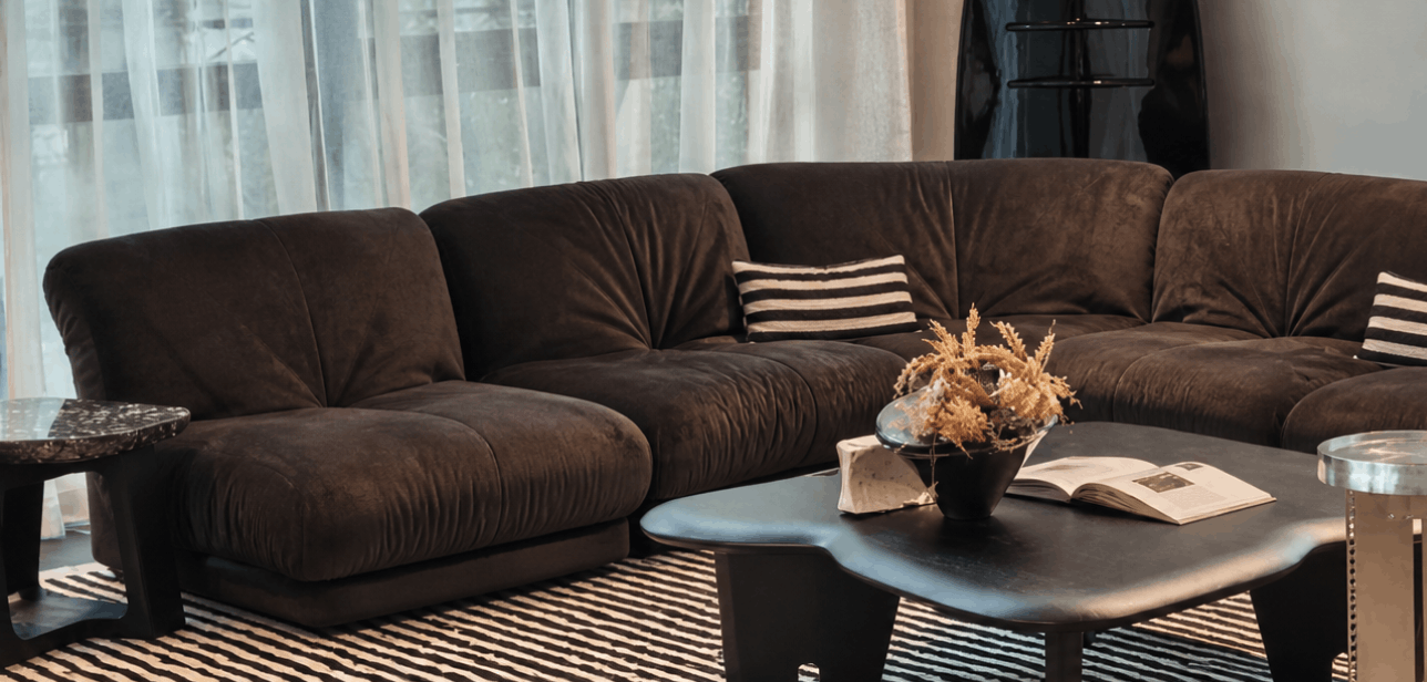 Dining setting