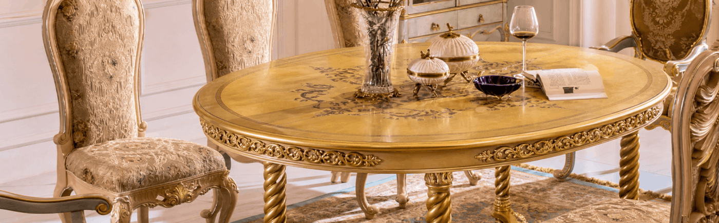 Outdoor dining detail