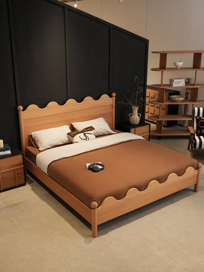 Dahlia Lane Bed