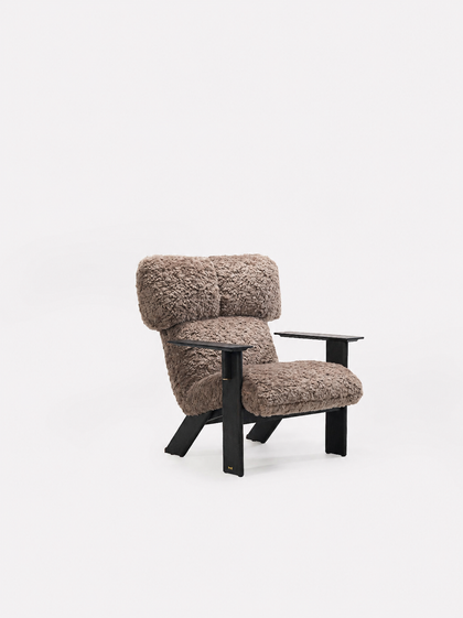 Kestrel Form Lounge Chair