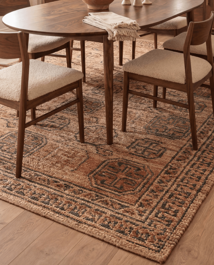 Rugs & Table Styling
