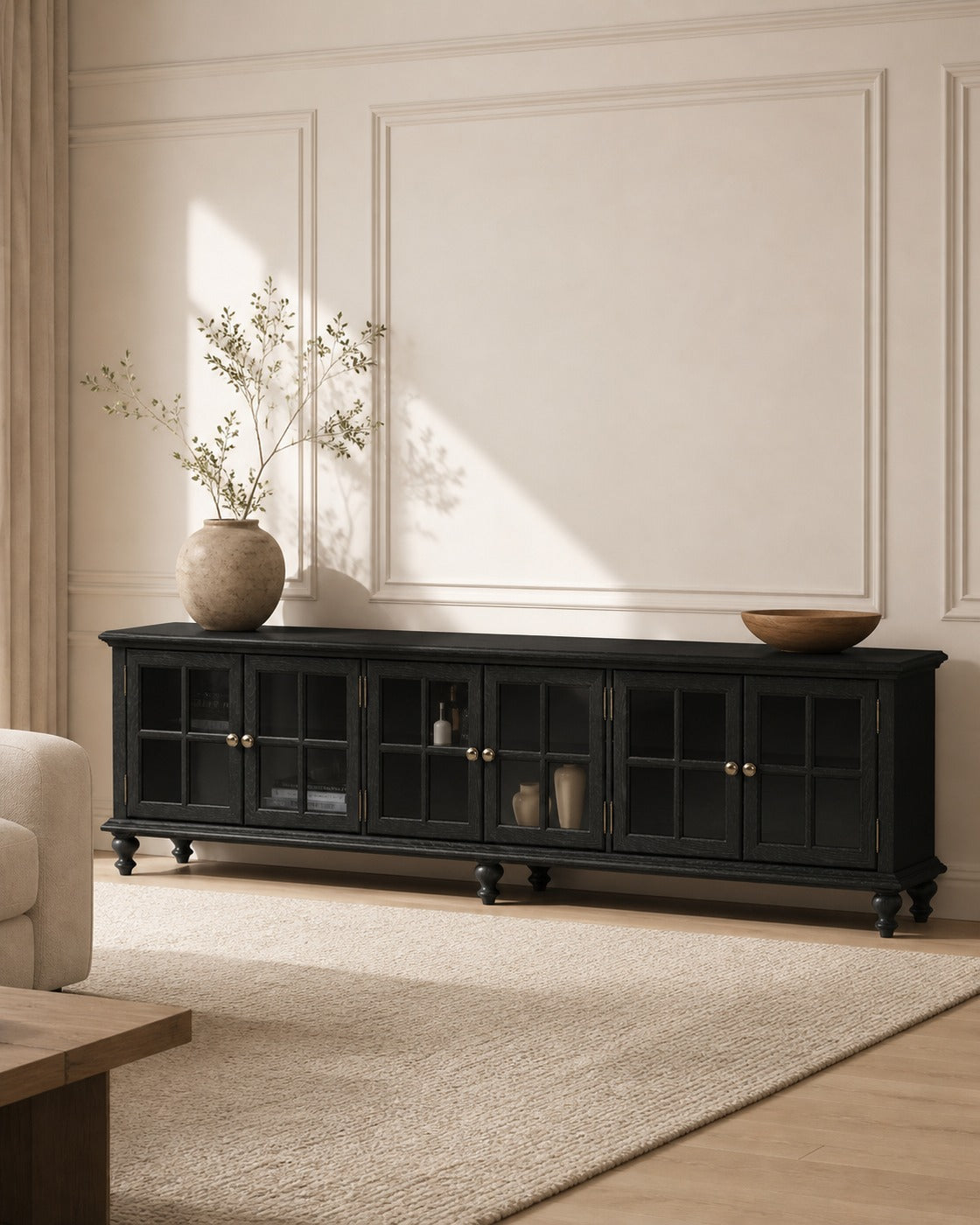 One silhouette. Your dimensions, comfort and finish.