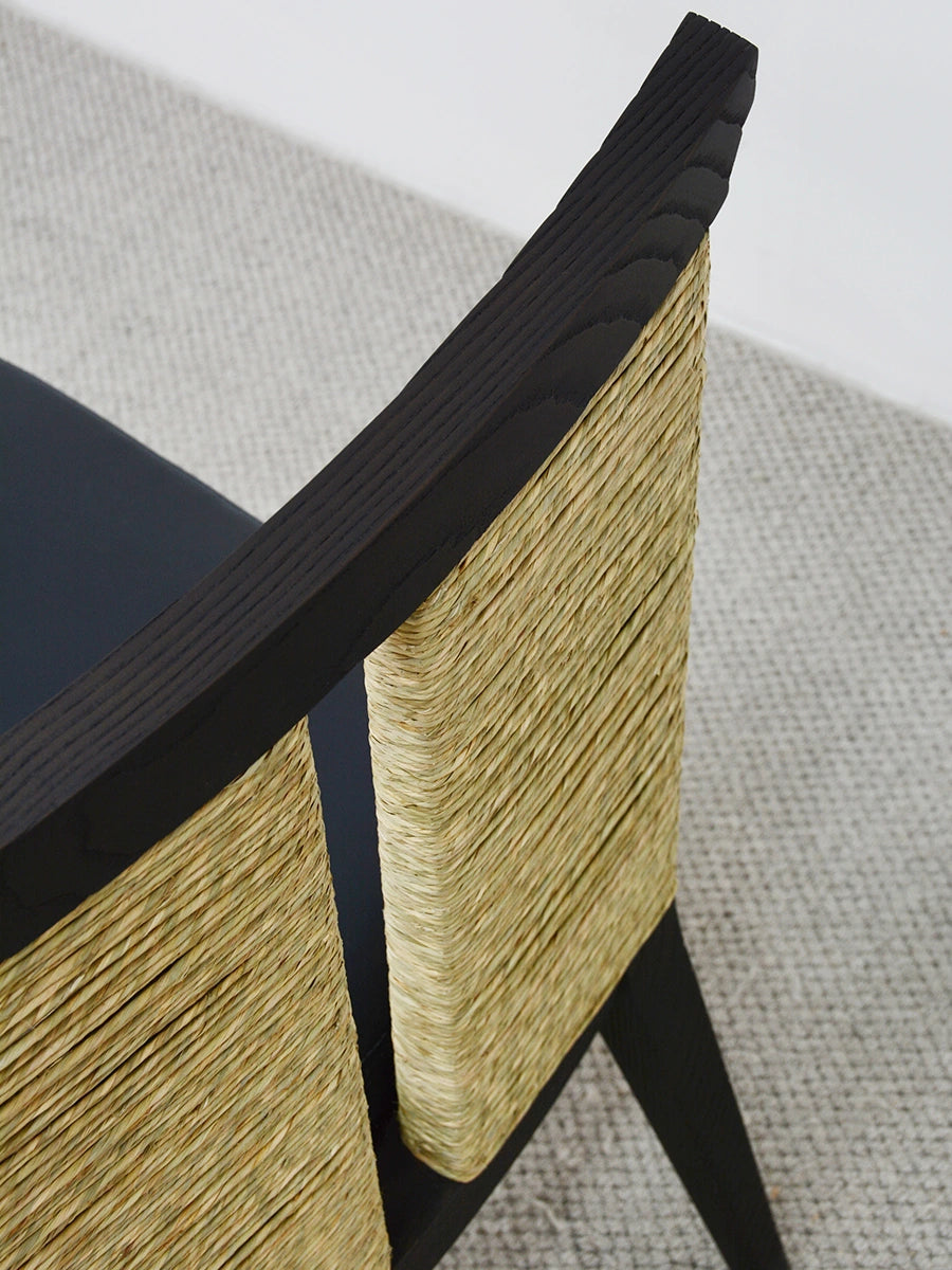 One silhouette. Your dimensions, comfort and finish.