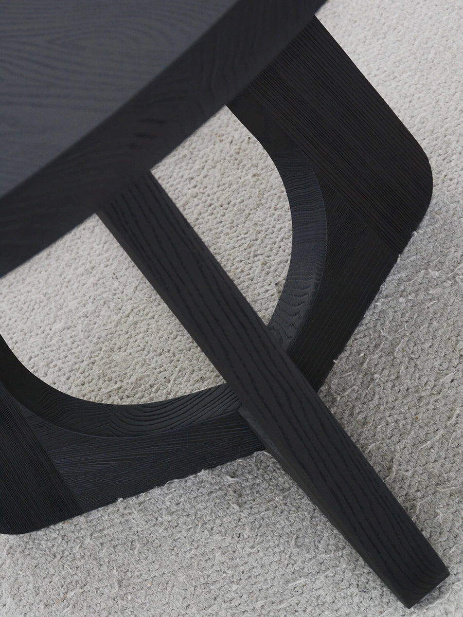 One silhouette. Your dimensions, comfort and finish.