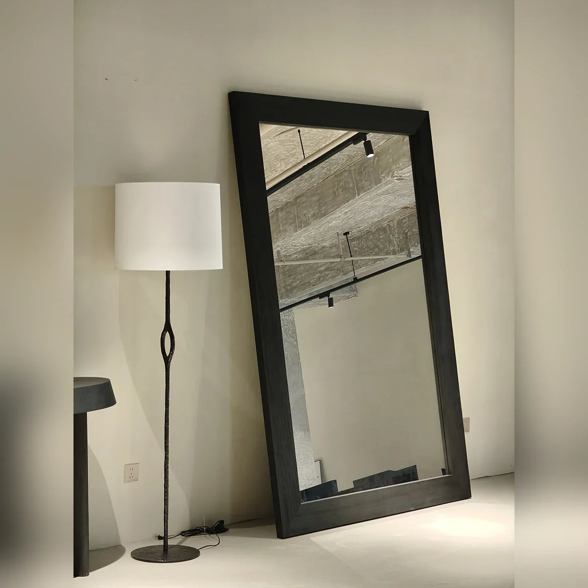 A00031 A00031 Mirror — view 01