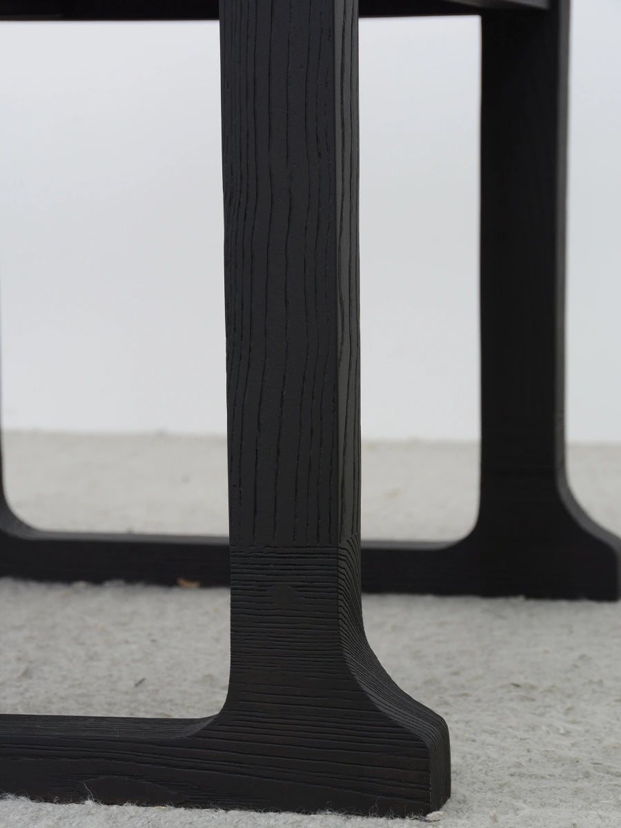 One silhouette. Your dimensions, comfort and finish.