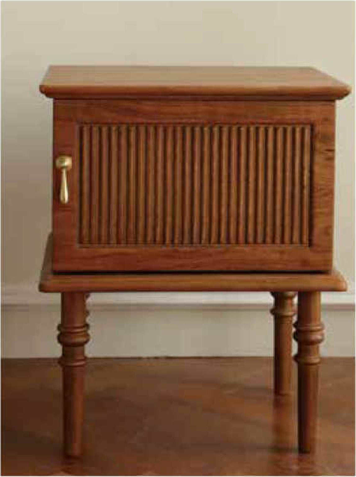 Atubi Cabinet ATKBCTG005 in a finished interior.