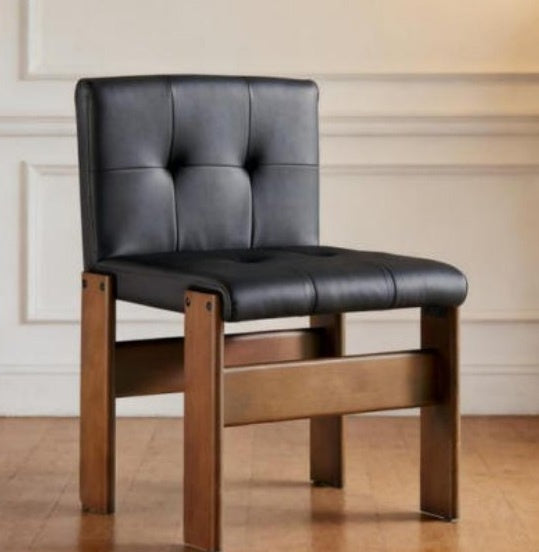 Atubi Lounge Chair ACB3015Y in a finished interior.