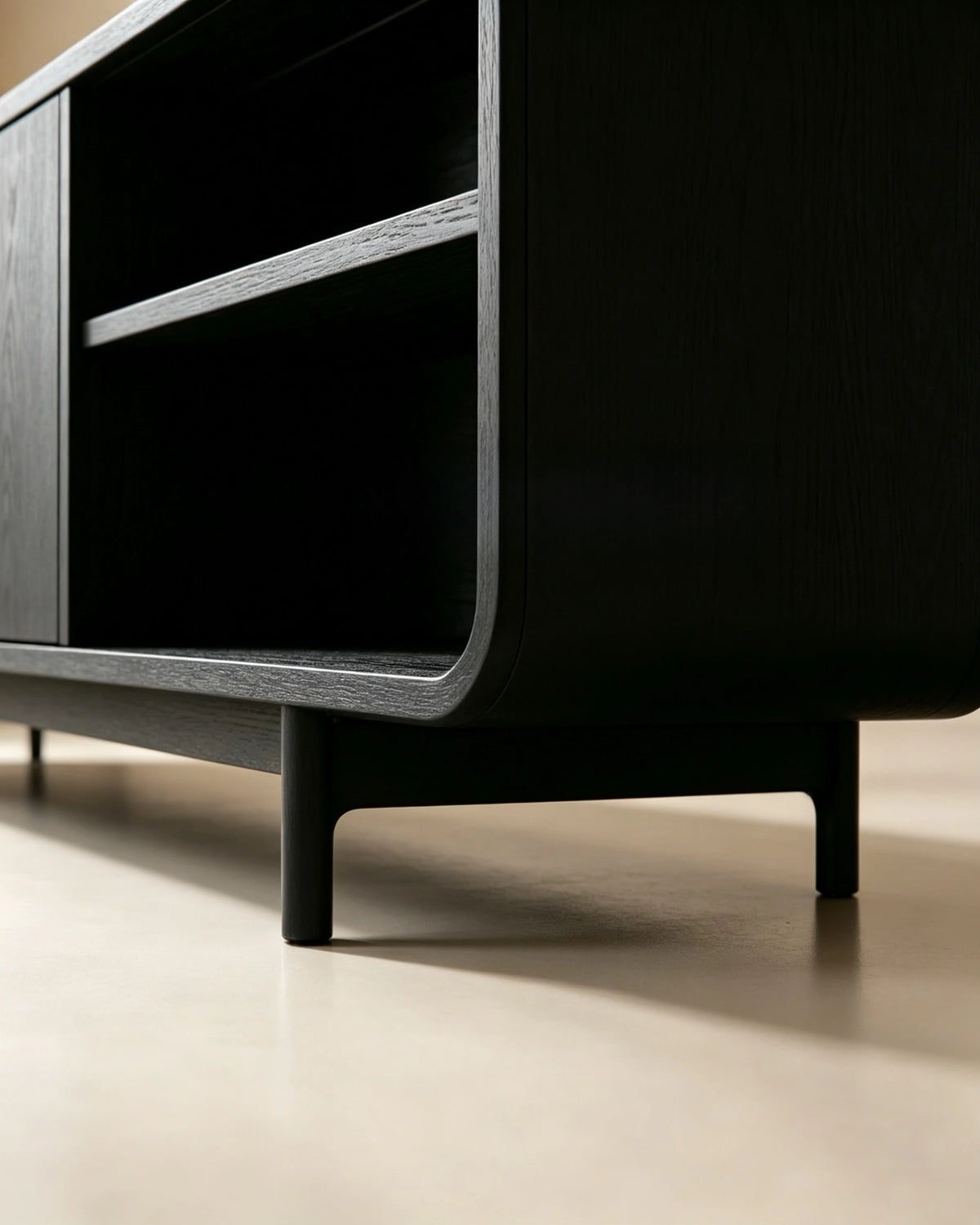 One silhouette. Your dimensions, comfort and finish.