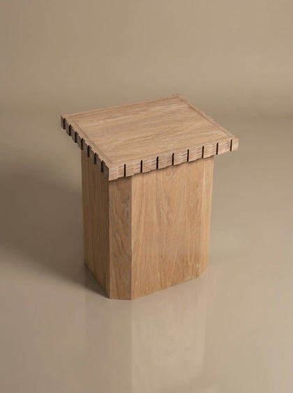 A00032 A00032 Side Table — view 02