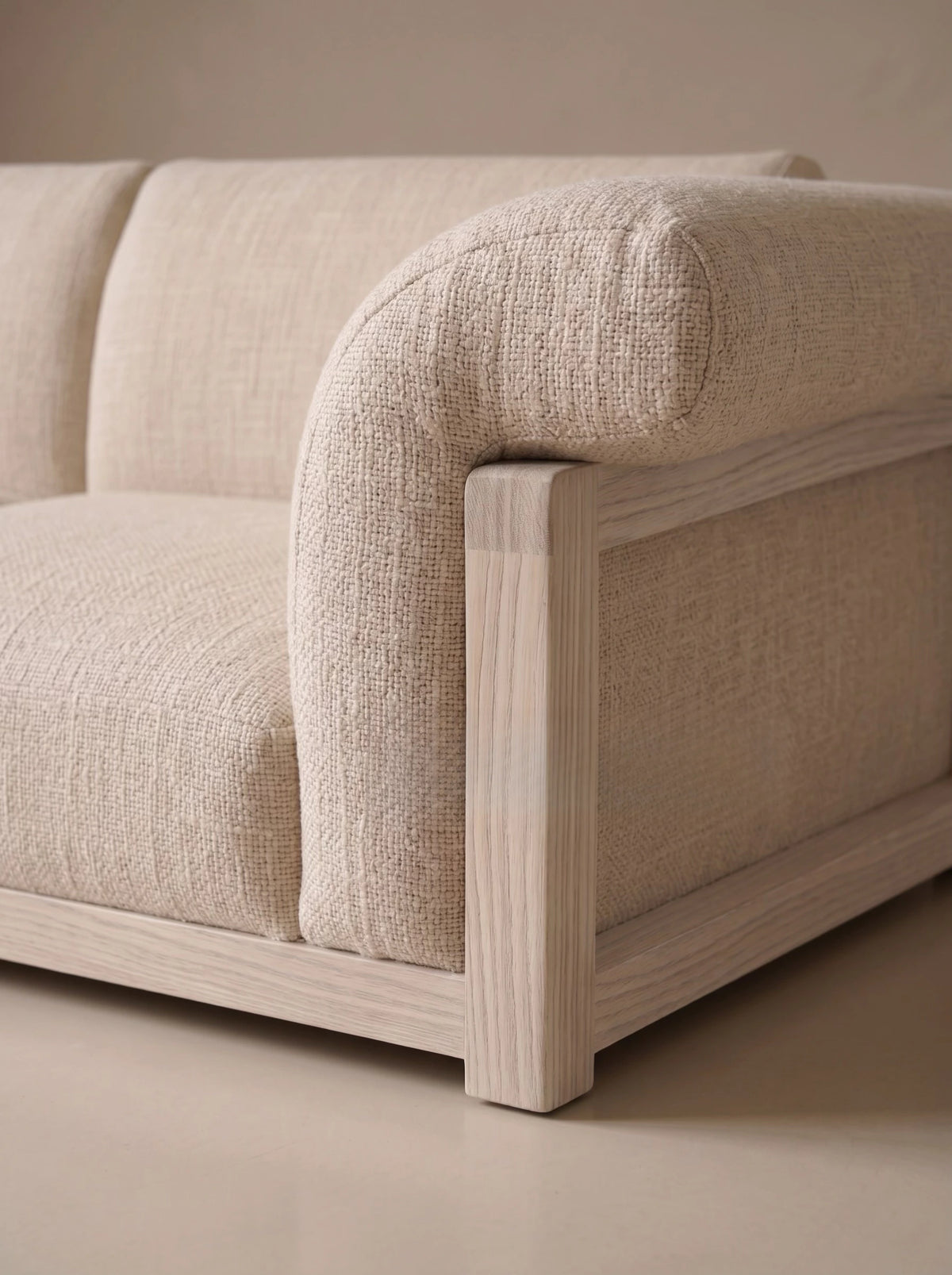 One silhouette. Your dimensions, comfort and finish.