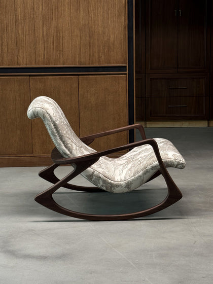 A00027 A00027 Rocking Chair — view 02