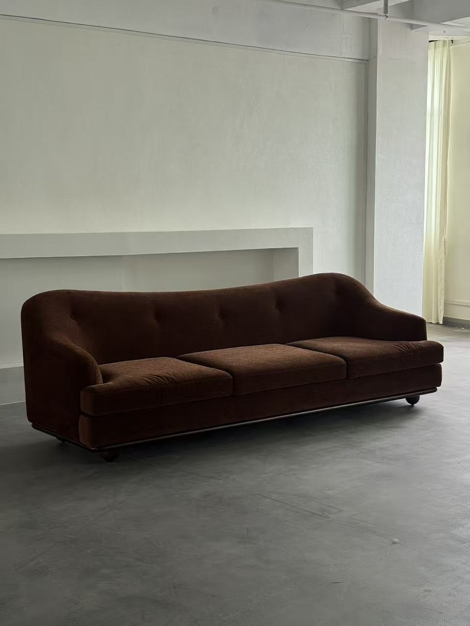 A00008 Sofa in a finished interior.