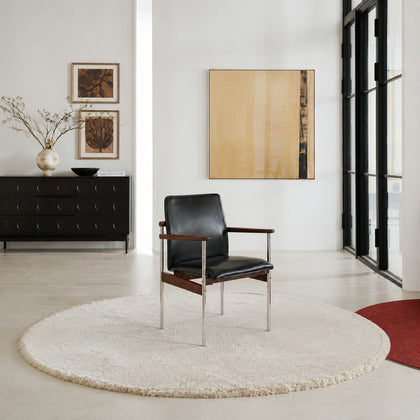 C611 C611 Dining Table — view 02