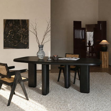 T742 T742 Dining Table — view 02