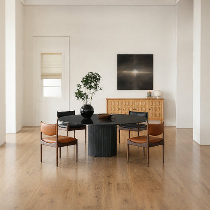 T752 T752 Dining Table — view 02