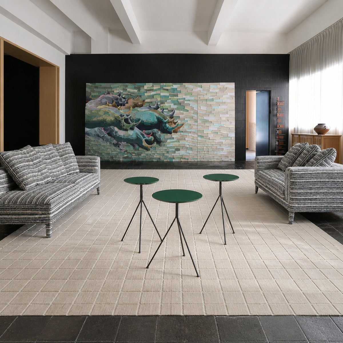 LC360 LC360 Side Table — view 02