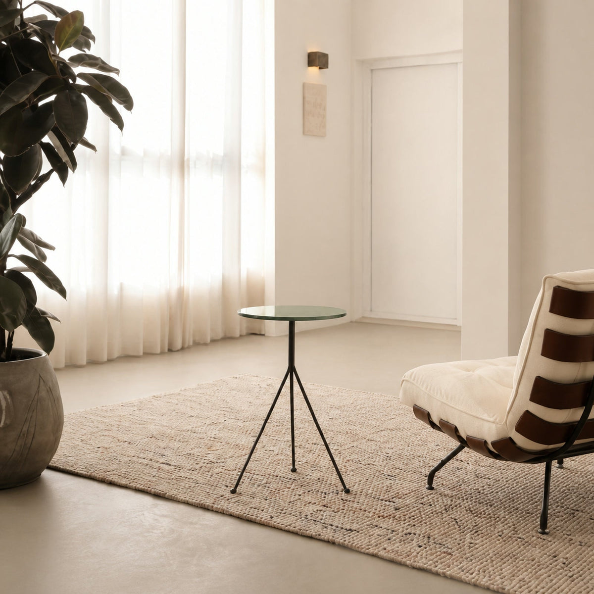LC360-B LC360-B Side Table — view 02