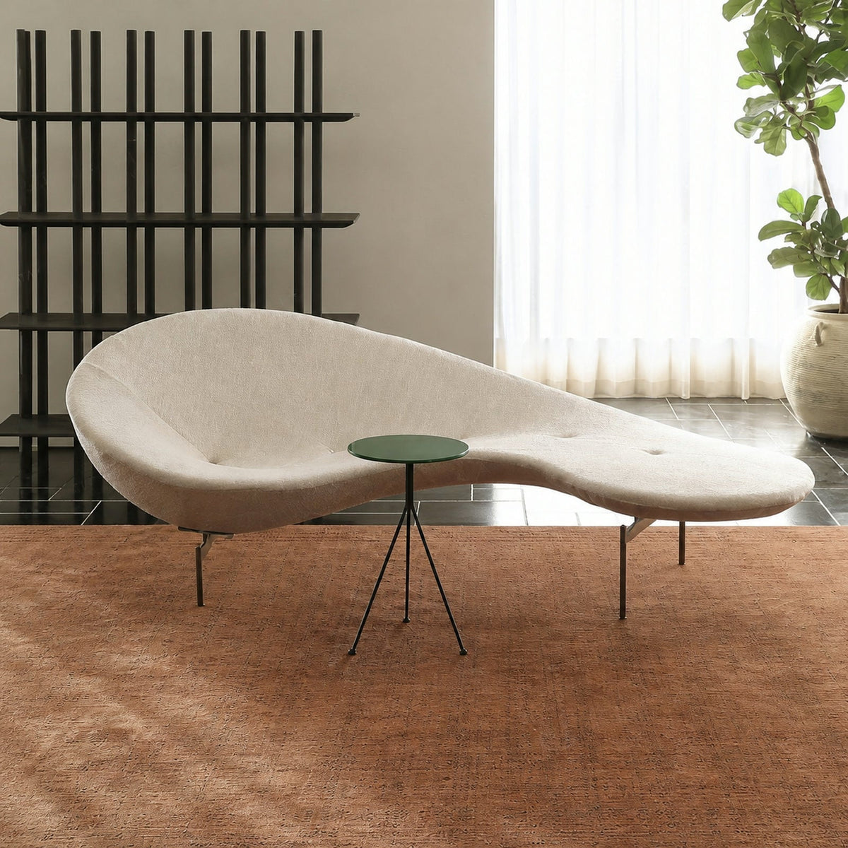 LC360-C LC360-C Side Table — view 02