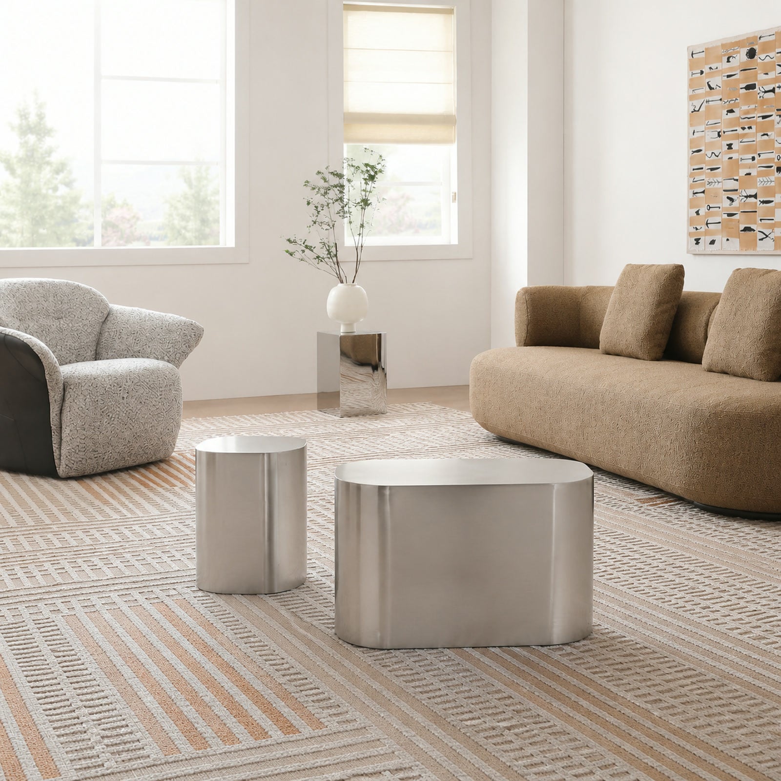 LC526 LC526 Side Table — view 02