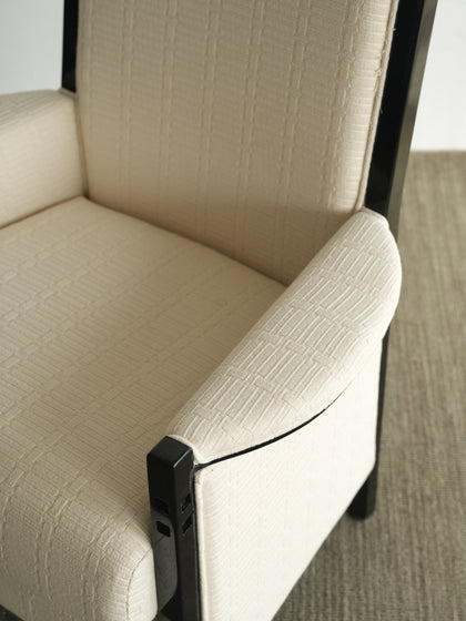 A00052 A00052 Armchair — view 03