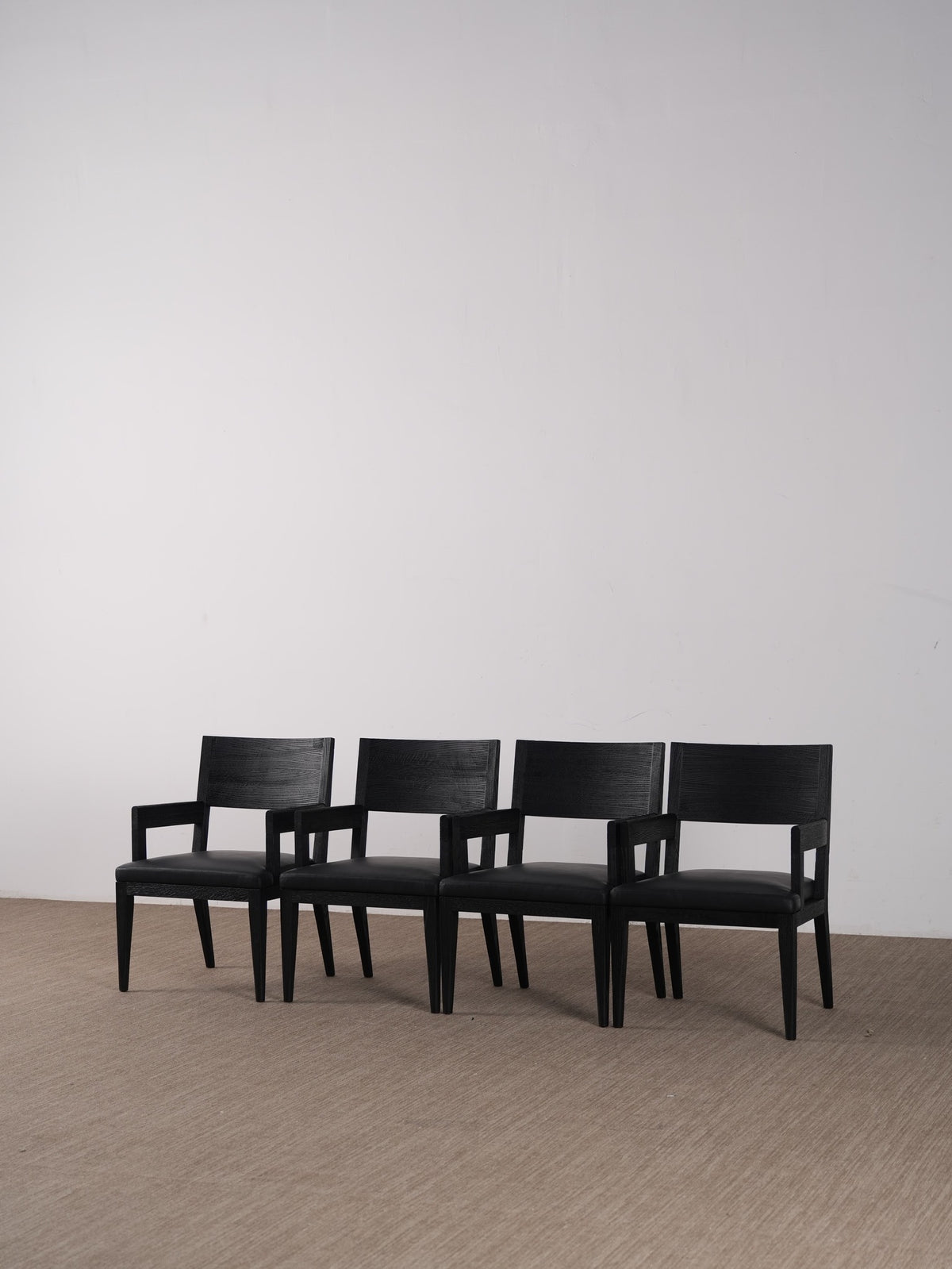 A00064 Armchair in a finished interior.