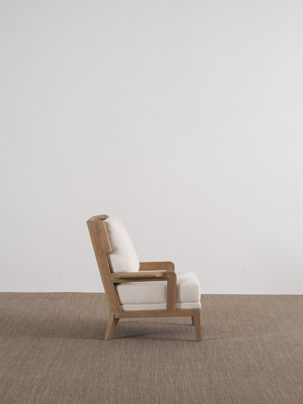 One silhouette. Your dimensions, comfort and finish.
