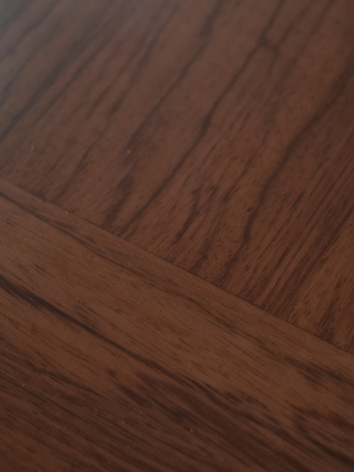 One silhouette. Your dimensions, comfort and finish.